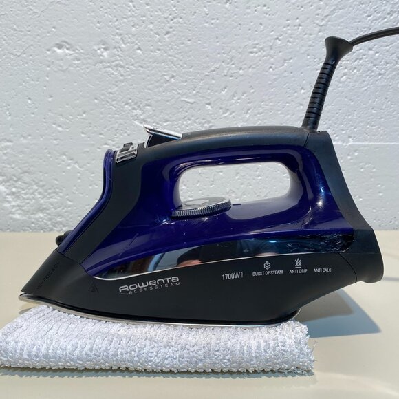 Rowenta DW 2160 Access Steam Iron - Picture 6 of 9